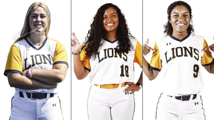 HONORS EARNED — Incoming Texas A&amp;M University-Commerce softball players (from left) Jenna Joyce, Brooke Hilton, and Tehya Pitts were recently named to the All-Dallas Fort Worth Metroplex teams by DFW Fastpitch. Joyce and Hilton were first-team selections, while Pitts was a third-team selection. Submitted Photo